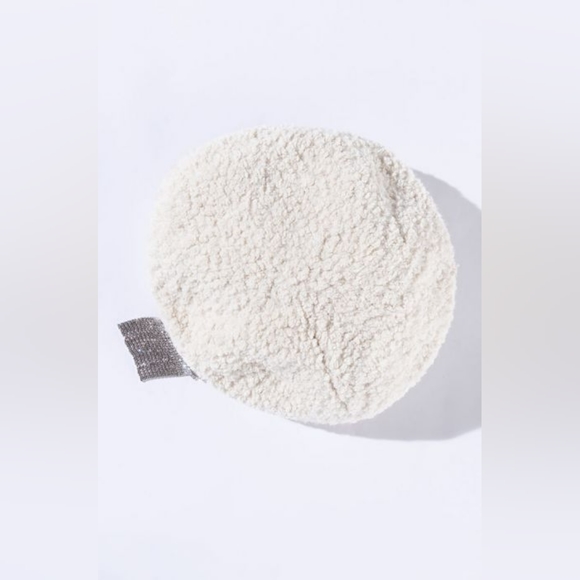 NWT FRENCH GIRL CHIC TEDDY BERET WITH RHINESTONE PIN - Picture 3 of 3